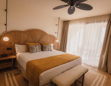 Junior Suite Vista Mar con Piscina Punta Bermeja Premium Beach Hotel El Puerto de Santa María Junior Suite Vista Mar con Piscina Punta Bermeja Premium Beach Hotel El Puerto de Santa María